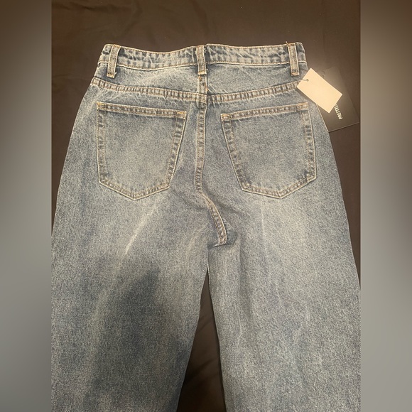 Brand new PLT knee rip mom jeans - Picture 2 of 3